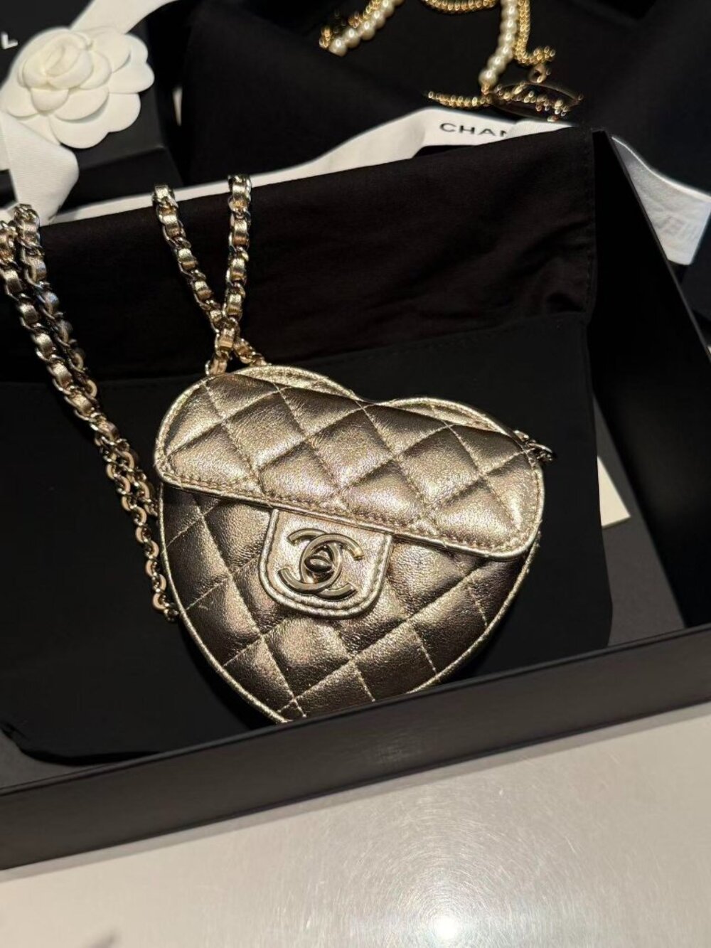 Classic CHANEL bag: A Stylish and Versatile Choice for Elegance